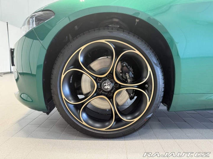 Alfa Romeo Giulia 2.0 Turbo 280k AT8 AWD  I 2025