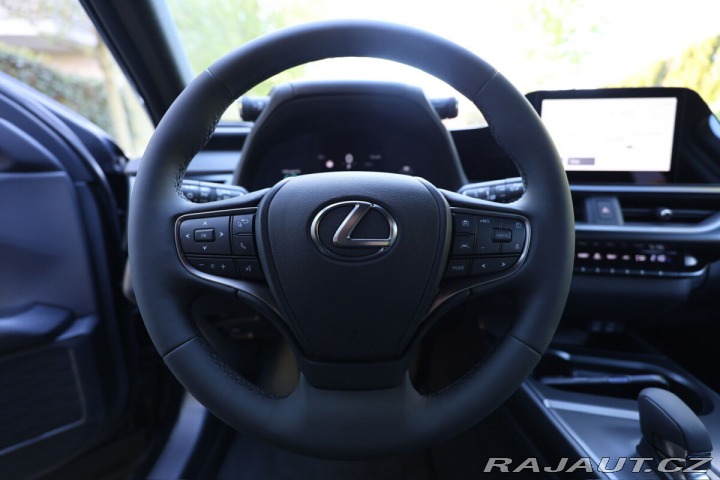 Lexus Ostatní modely UX 300h 300H 2.0 HEV BUSINESS TEC 2025