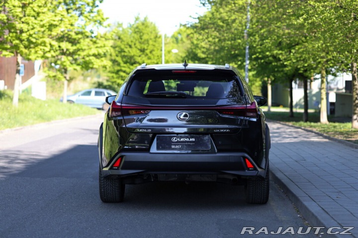 Lexus Ostatní modely UX 300h 300H 2.0 HEV BUSINESS TEC 2025
