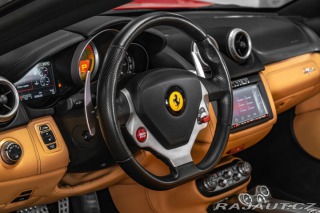 Ferrari California ROSSO CORSA/KAMERA/ 2010