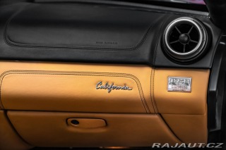 Ferrari California ROSSO CORSA/KAMERA/ 2010