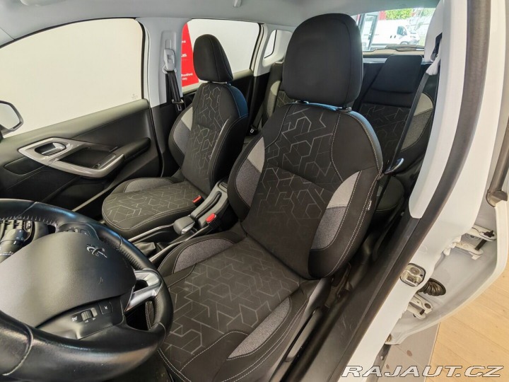 Peugeot 2008 1.2 PureTech ACTIVE 2019