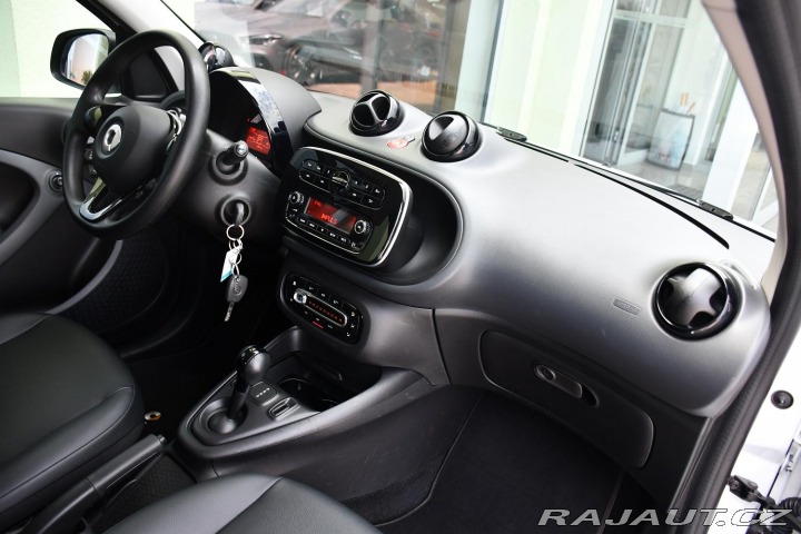 Smart Forfour EQ ESSENTIAL 5d 2022
