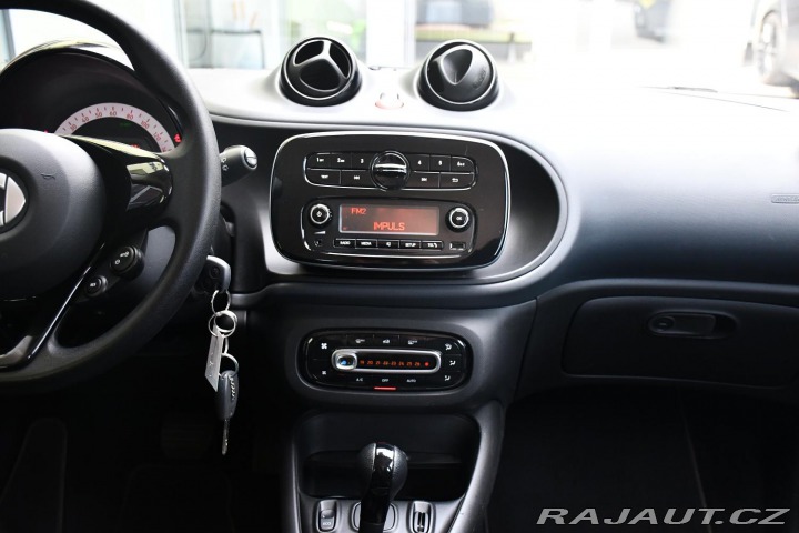 Smart Forfour EQ ESSENTIAL 5d 2022