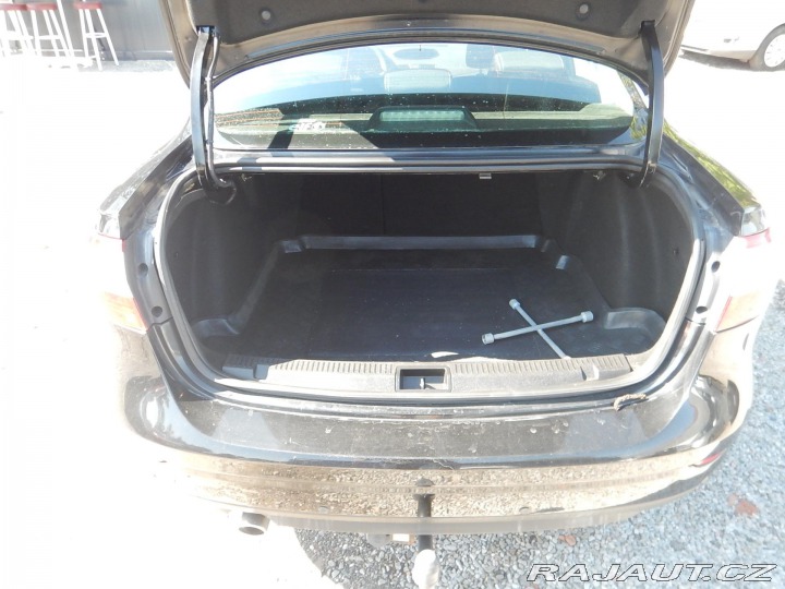 Renault Fluence 1.6i, LPG, NOVÁ NÁDRŽ 2013