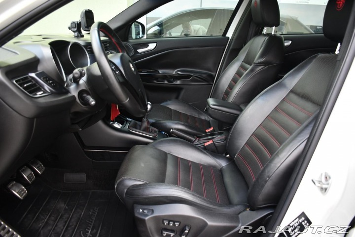 Alfa Romeo Giulietta 1.4TURBO 16V BOSÉ 2xALU 2012