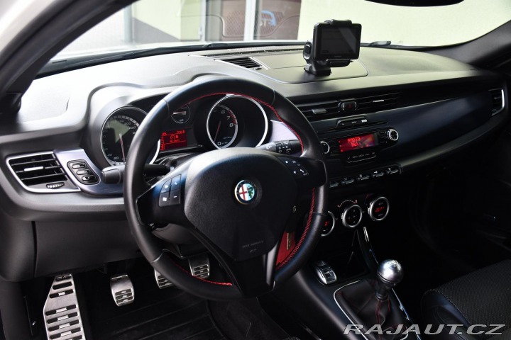 Alfa Romeo Giulietta 1.4TURBO 16V BOSÉ 2xALU 2012
