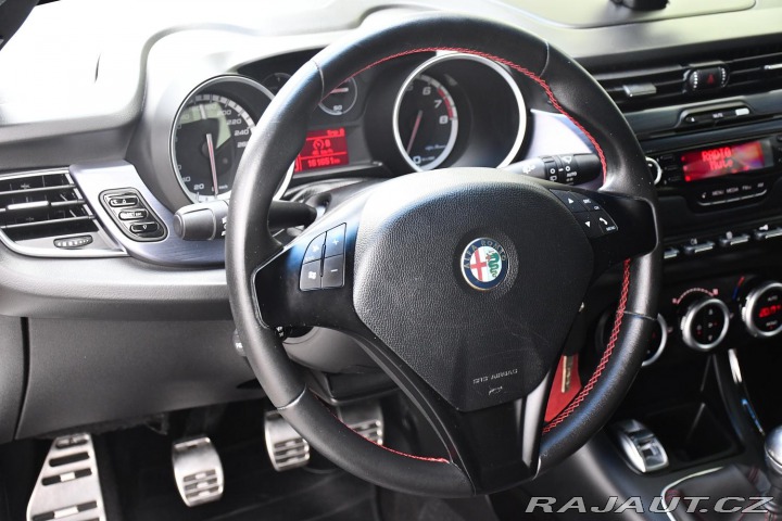 Alfa Romeo Giulietta 1.4TURBO 16V BOSÉ 2xALU 2012
