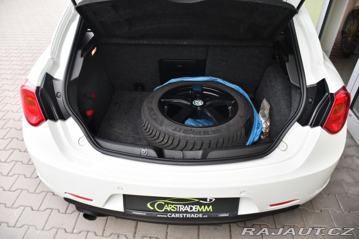 Alfa Romeo Giulietta 1.4TURBO 16V BOSÉ 2xALU 2012