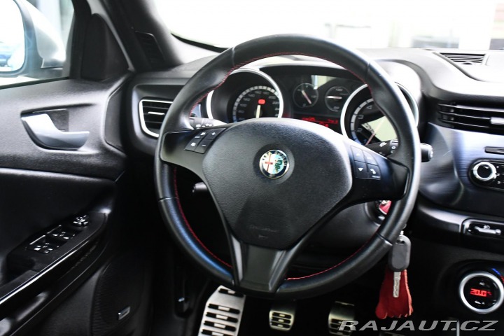 Alfa Romeo Giulietta 1.4TURBO 16V BOSÉ 2xALU 2012