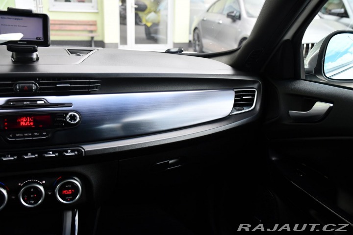 Alfa Romeo Giulietta 1.4TURBO 16V BOSÉ 2xALU 2012