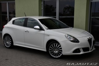 Alfa Romeo Giulietta 1.4TURBO 16V BOSÉ 2xALU 2012