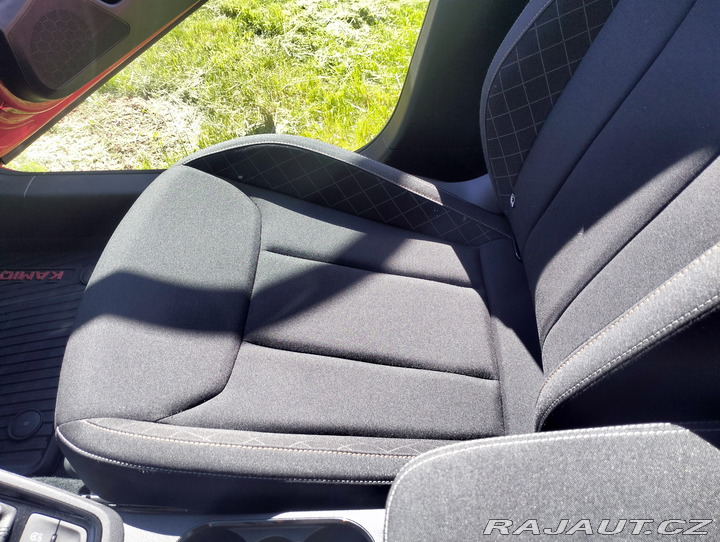 Škoda Kamiq 1.0 TSI Ambition 70 Kw 2021