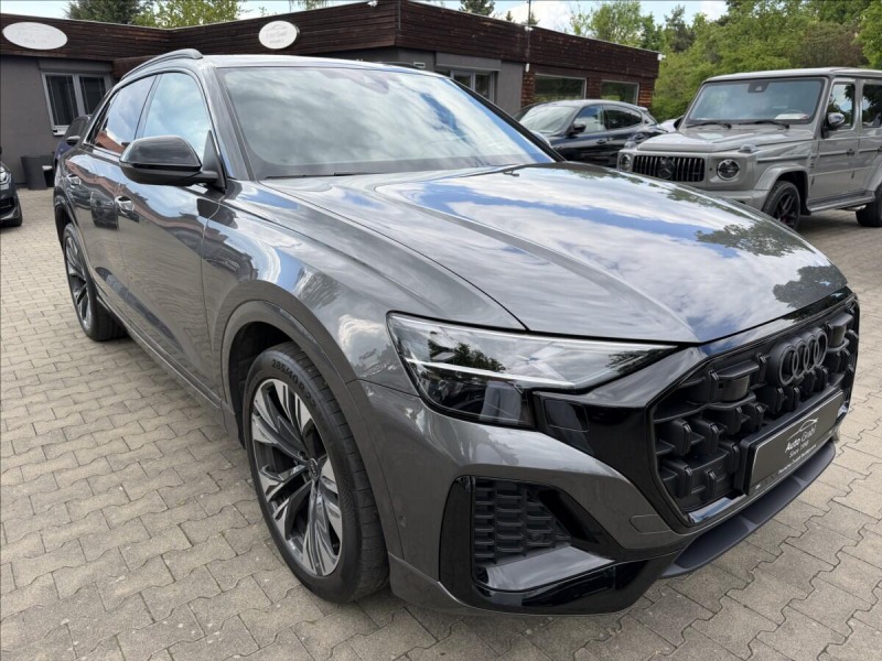 Audi Q8 50 tdi S-line Nez. top.