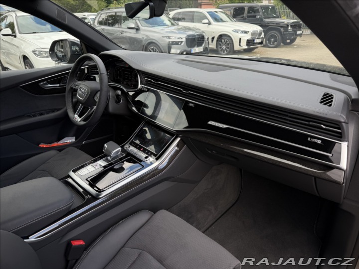 Audi Q8 50 tdi S-line Nez. top. 2025