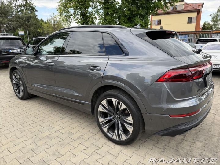 Audi Q8 50 tdi S-line Nez. top. 2025