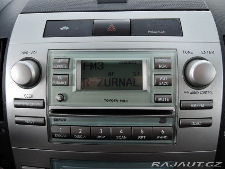 Toyota Corolla Verso 2,2 D-4D Tažné Senzory 2006