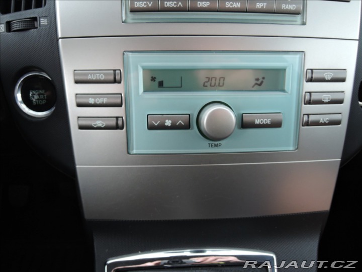 Toyota Corolla Verso 2,2 D-4D Tažné Senzory 2006