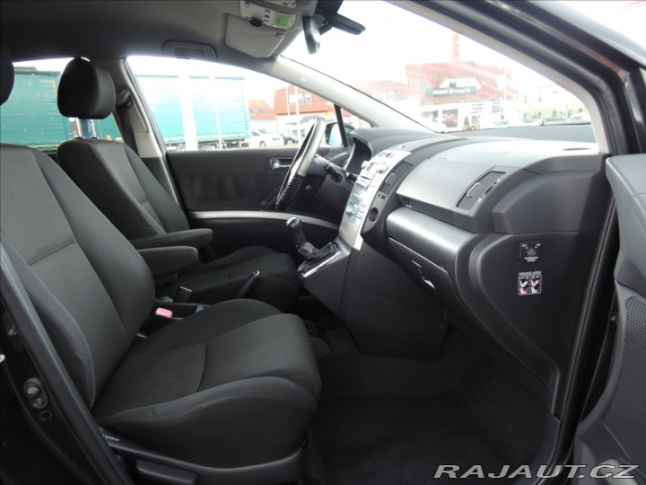 Toyota Corolla Verso 2,2 D-4D Tažné Senzory 2006