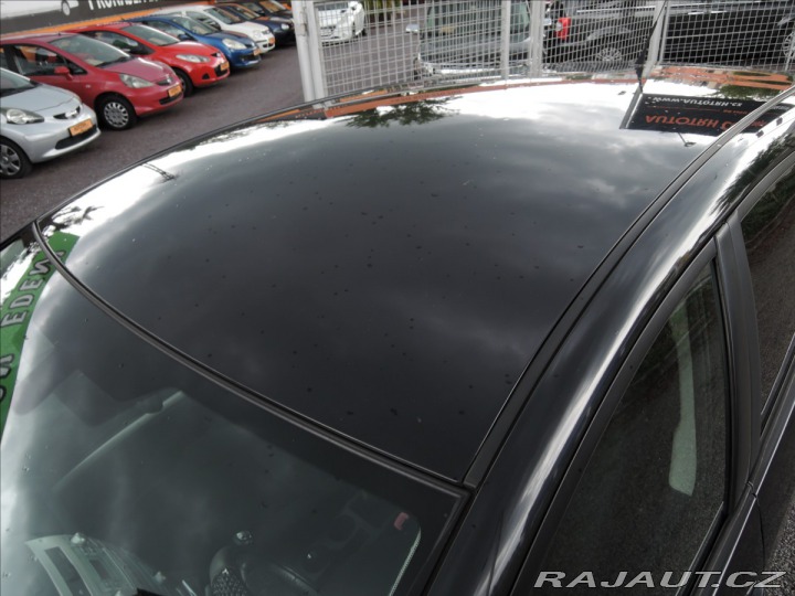 Toyota Corolla Verso 2,2 D-4D Tažné Senzory 2006