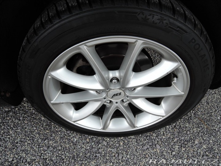 Toyota Corolla Verso 2,2 D-4D Tažné Senzory 2006