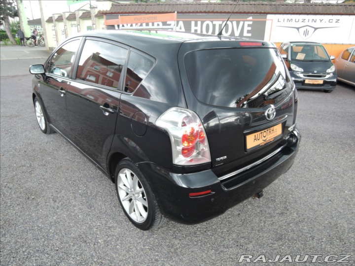 Toyota Corolla Verso 2,2 D-4D Tažné Senzory 2006