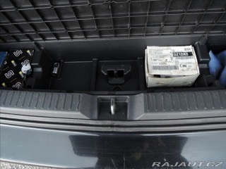 Toyota Corolla Verso 2,2 D-4D Tažné Senzory 2006