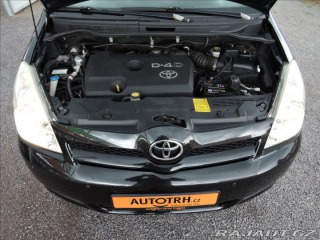 Toyota Corolla Verso 2,2 D-4D Tažné Senzory 2006