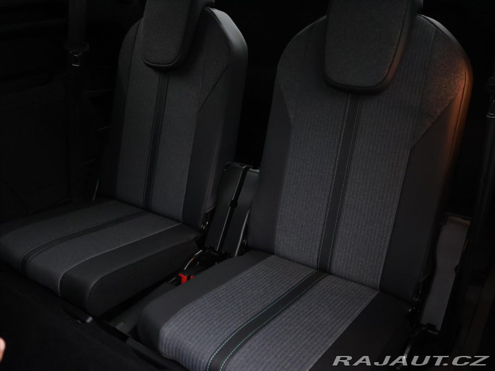 Peugeot 5008 1,5 HDi 130k Aut CZ 7-Mís 2023