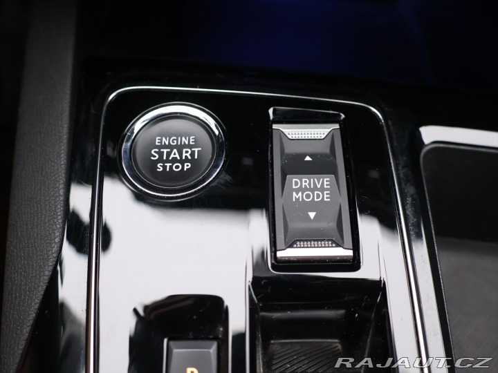 Peugeot 5008 1,5 HDi 130k Aut CZ 7-Mís 2023