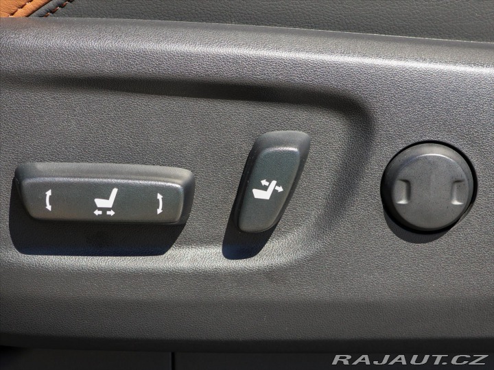 Toyota Land Cruiser 2,8 D-4D 150kW Executive 2023