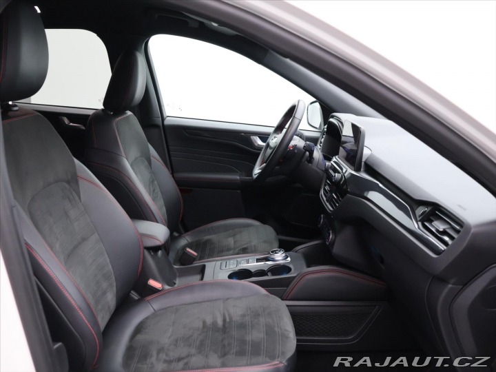 Ford Kuga 2,0 TDCi 140kW AWD ST Lin 2022