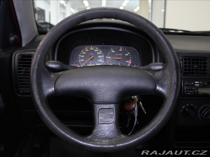 Seat Cordoba 1,9 SDi 47kW 1.maj.ČR Nov 1997