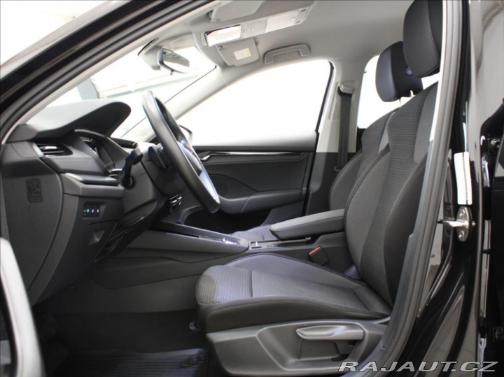Škoda Octavia 2,0 TDi 85kW DSG Ambi. TA 2022