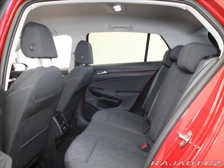 Volkswagen Golf 1,0 TSi 81kW Life ČR 31tk 2023