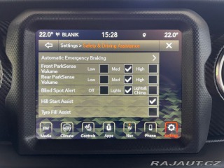 Jeep Wrangler Rubicon 8 AT 4x4, OFF-ROA 2021