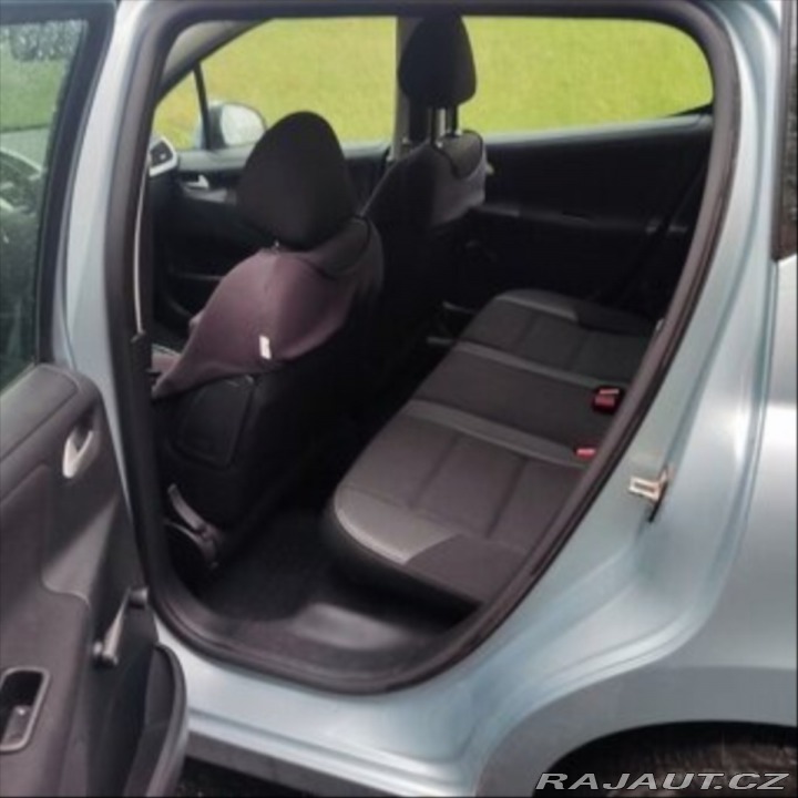 Peugeot 207 1,4 2012