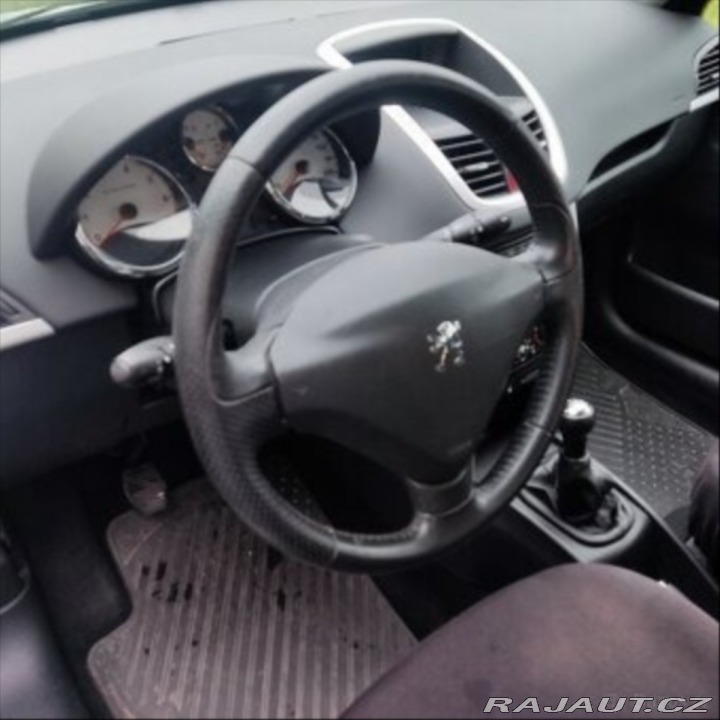 Peugeot 207 1,4 2012