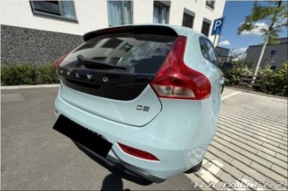 Volvo V40  2018