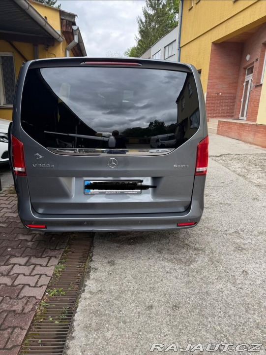 Mercedes-Benz V V300, 174kw 1800