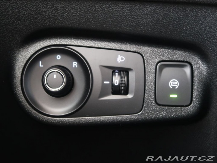 MG ZS 1.5DVVT,85kW,CZ,1Maj,Exci 2025