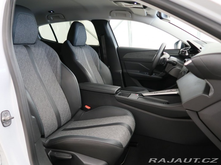 Peugeot 408 1.2PureTech,96kW,ALLURE,A 2024