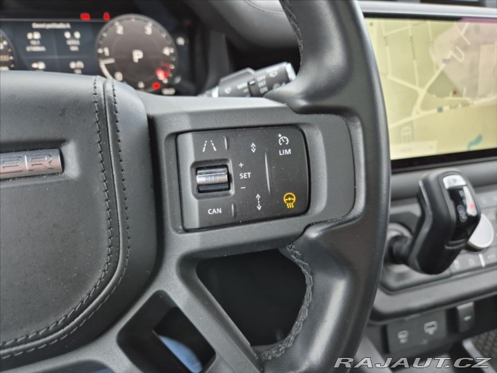 Land Rover Defender 3,0 D300 HSE 2022