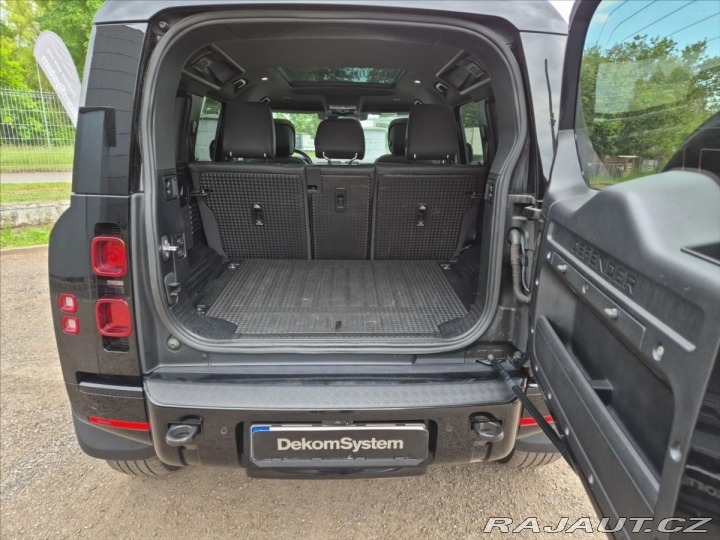 Land Rover Defender 3,0 110 D300 HSE 2022