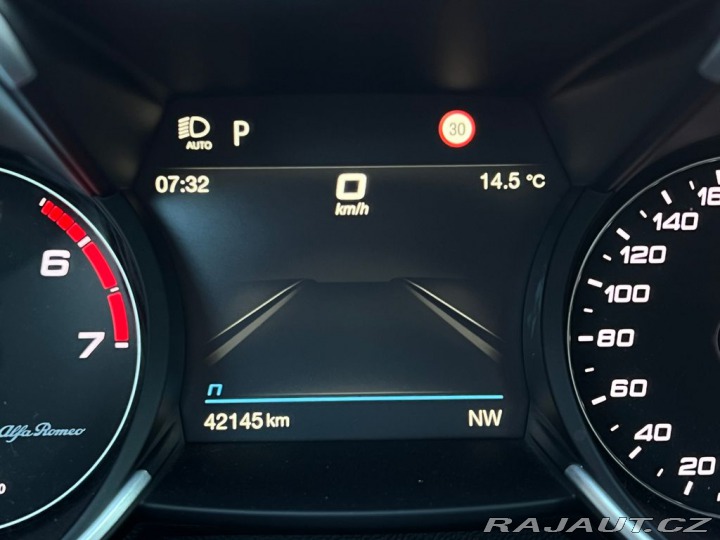 Alfa Romeo Giulia 2.0 Veloce 206kW (ODPOČET 2023