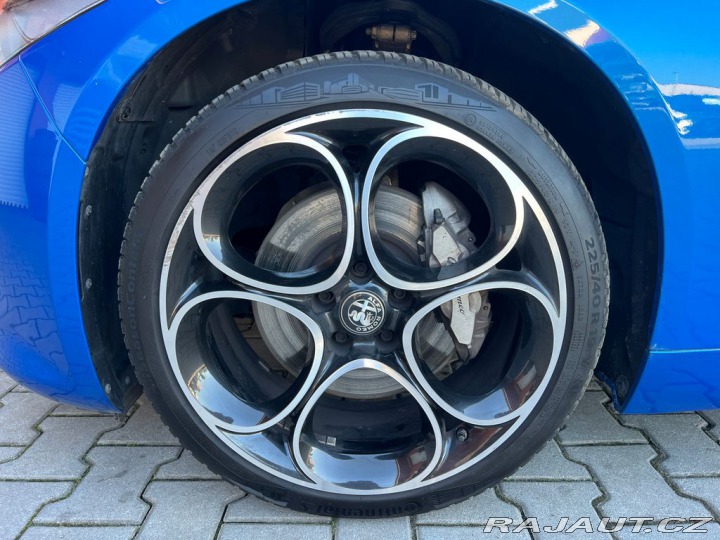 Alfa Romeo Giulia 2.0 Veloce 206kW (ODPOČET 2023