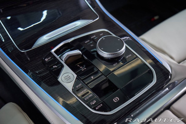 BMW X5 xDrive M60i mHEV A/T 2025