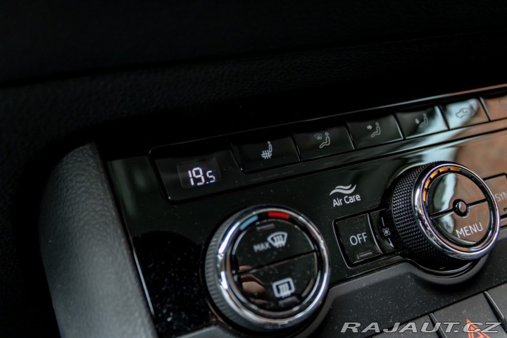 Škoda Karoq / 2.0 TDI/ Selection/ DS 2024