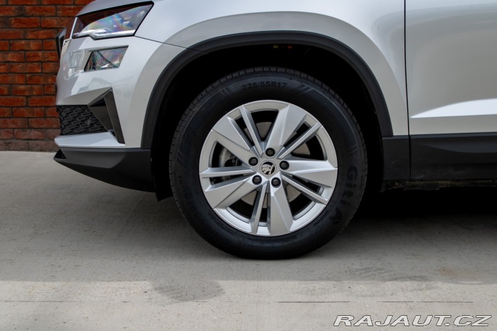Škoda Karoq / 2.0 TDI/ Selection/ DS 2024