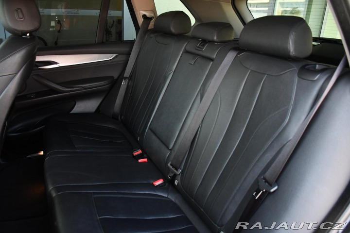 BMW X5 xDrive30d NAVI KŮŽE KAMER 2015